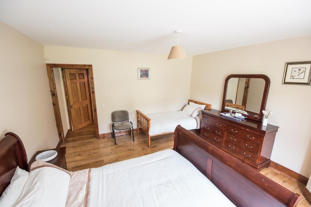 Restmore B&B Annascaul Ngoại thất bức ảnh